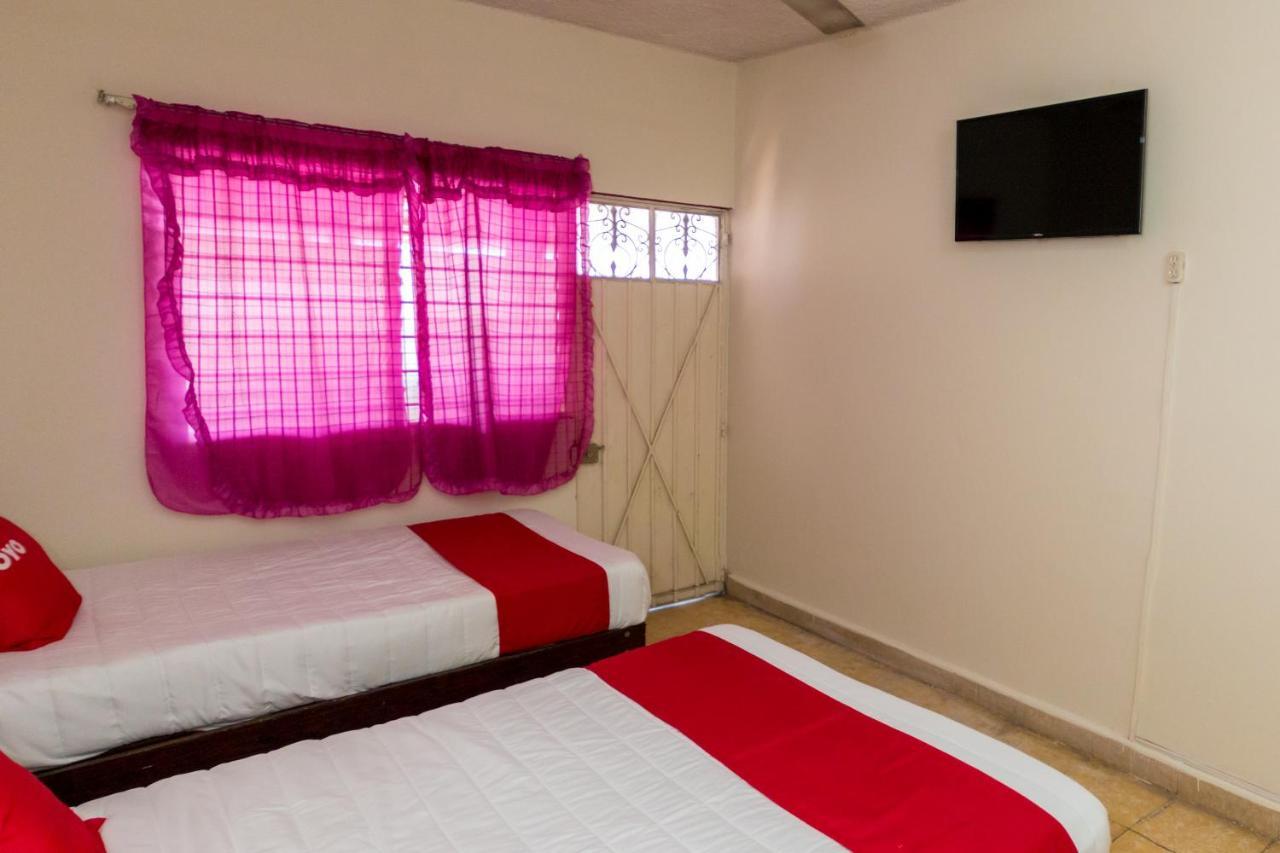 Oyo Hotel Rubi シワタネホ エクステリア 写真