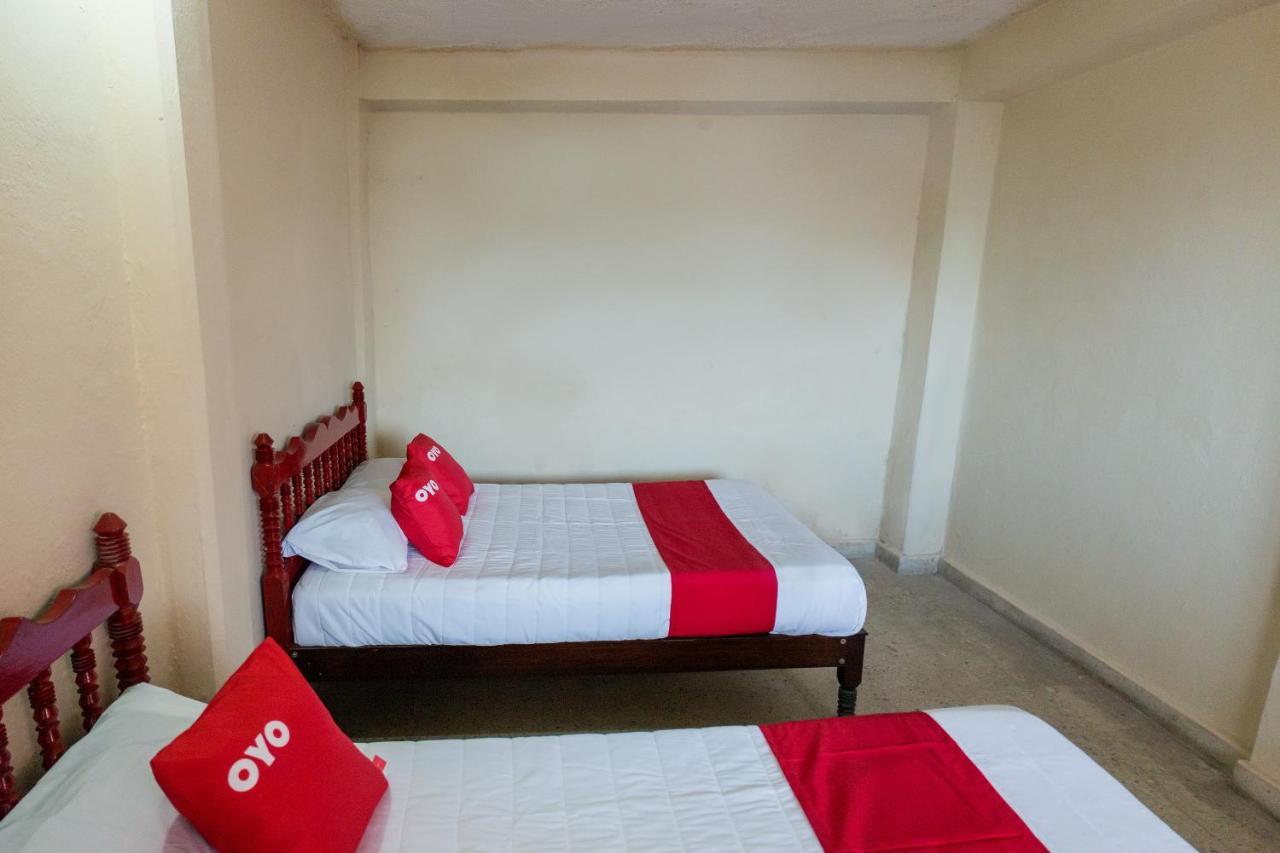 Oyo Hotel Rubi シワタネホ エクステリア 写真