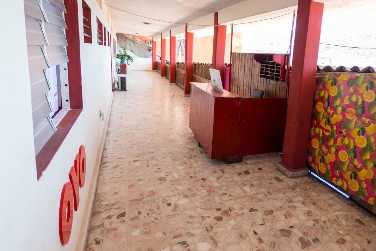 Oyo Hotel Rubi シワタネホ エクステリア 写真